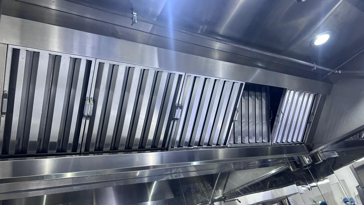 Kitchen Duct Cleaning image 1